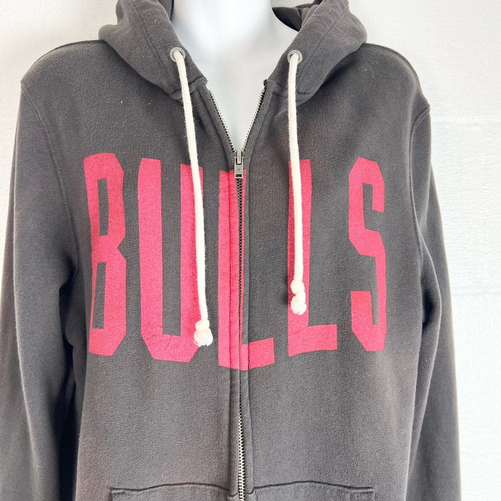 Bulls sweat jacket hoodie zip up Mens M Junkfood brand faded streetwear - Picture 2 of 7